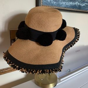 Betsey Johnson tan black straw‎ hat